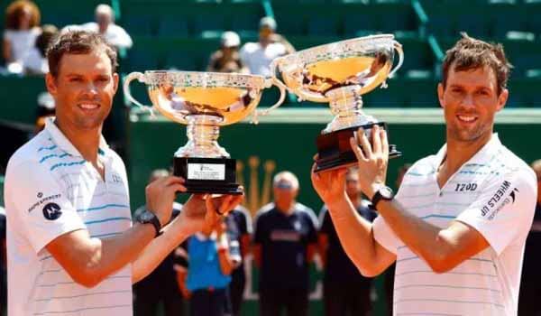 Tennis players - Bryan brothers announced retirement